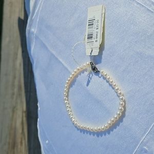 NWT Simple Round White Pearls Beaded Bracelet #69